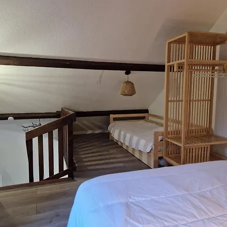 Le De L Abeille Dağ evi